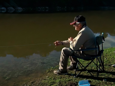 La pesca al tiento, una técnica muy antigua y eficaz en aguas turbias